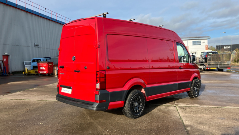 Volkswagen Crafter Cr35 Mwb Diesel 2.0 TDI 177PS Commerce Plus High Roof Van